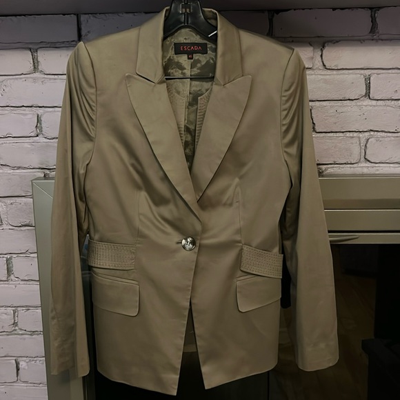 Escada Khaki Blazer Medium - Picture 2 of 10